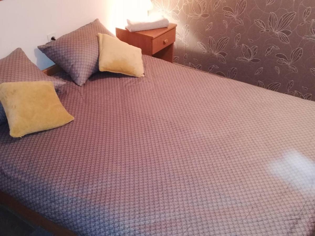 Holiday Home Tin Ogulin Luaran gambar