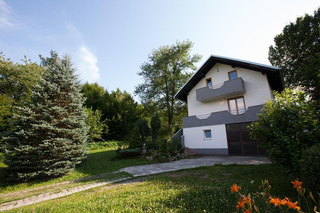 Holiday Home Tin Ogulin Luaran gambar