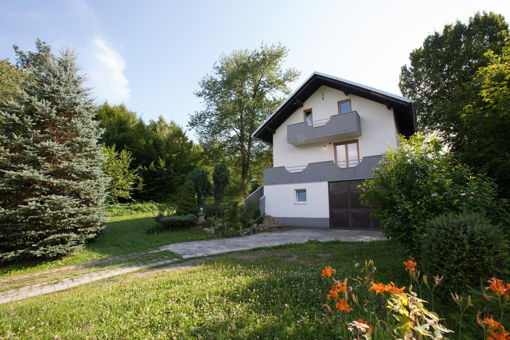 Holiday Home Tin Ogulin Luaran gambar